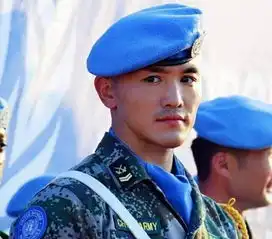 武僧一龙又有新片上映中国传奇拳王拍电影数量超越李小龙
