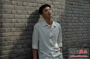 周一围大玩深沉古堡写真上演骑士风云