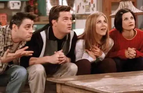 老友记开播25年,主演们靠重播每年就能进账2000万美元