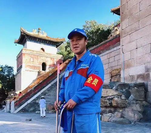 颐和园保洁员如数家珍,原来是真正的最强扫地僧