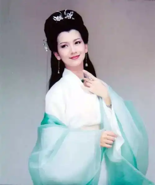 莫名的心酸一届不如一届香港好像再也找不到漂亮的港姐了腾讯新闻