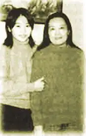 张艺谋再婚爆猛料岳父小他8岁娇妻陈婷19岁产子
