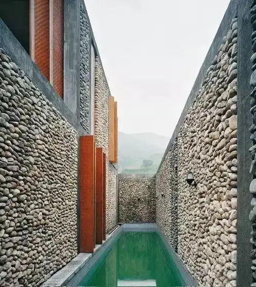 这座叫父亲的宅的房子,是一个儿子送给父亲的礼物