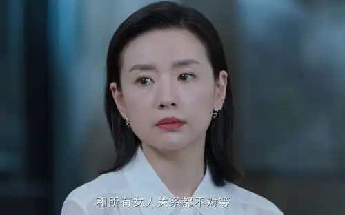 周迅董洁同框,不完美受害人5美颜值对比,动没动脸一目了然