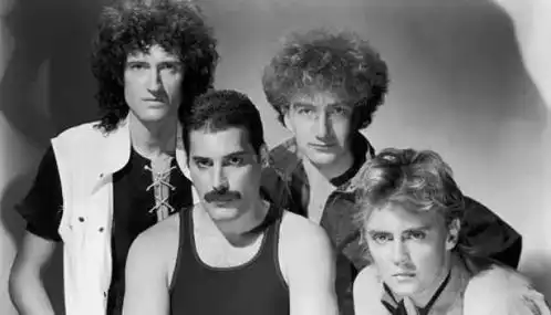 时隔20年,我们终于有机会再一次领略皇后乐队的风采