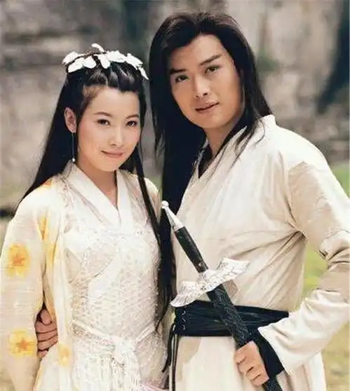 剧版武林外史里,白飞飞才是女一朱七七只是王艳挑剩下的角色
