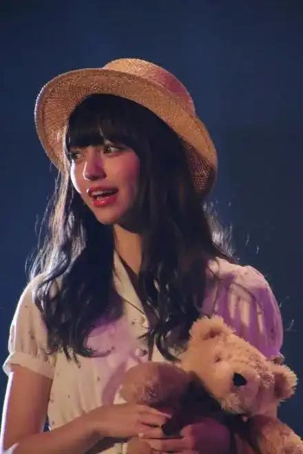 日本爆红的洛丽塔美少女,真人版混血芭比,靠漫画眼成新晋宅男女神
