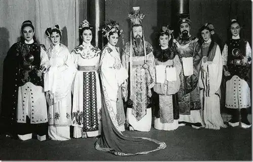 越剧开山大作山河恋赏析