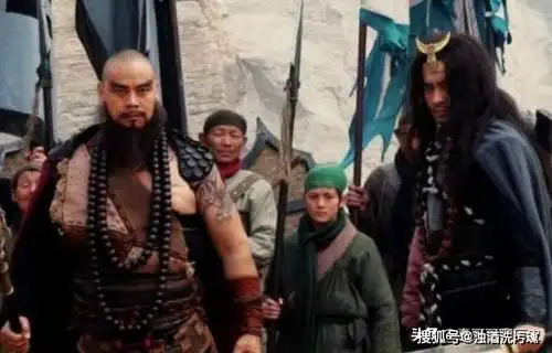 水浒传中一牛人,接连击败鲁智深武松,还证明武松武艺不如鲁智深