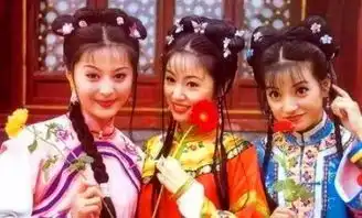 还珠格格20年小燕子已经长大,皇阿玛还是那么年轻
