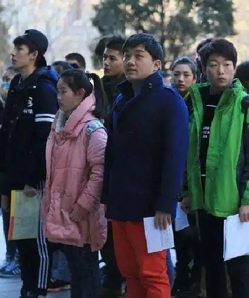 尤浩然糊成这样,是因为长残了他的问题,远比你想象的多
