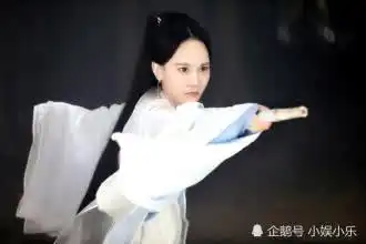 孙骁骁版白蛇传已定档,网友这不是青丘白浅吗
