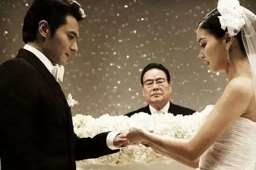 20年过去,韩剧夏娃的诱惑里的2位主演,现在过得怎样