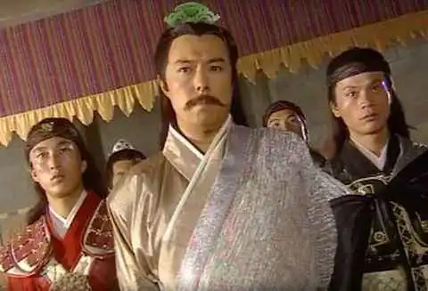 还记得倚天屠龙记中的杨逍吗张兆辉张铁林孙兴哪个最像
