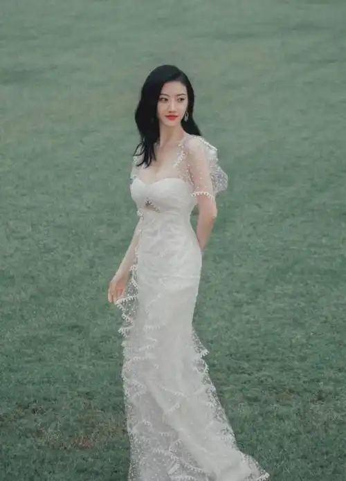 景甜谈感情经历,为调整状态一年半没拍戏,差点放弃司藤