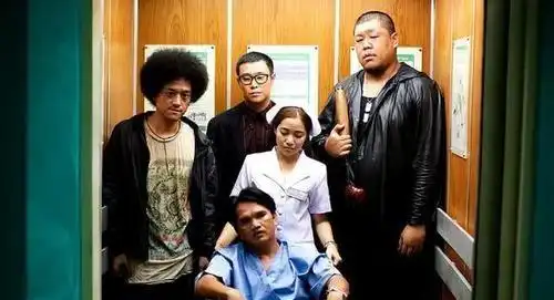 同样是微博发文悼念赵英俊,陈思诚却被网友斥责宣传靠这样