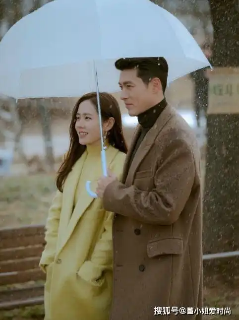 爱的迫降大结局,孙艺珍把大衣带火了,简直让人爱不释手