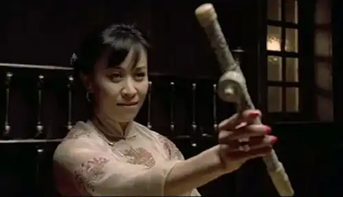 让子弹飞的删减片段,夫人掏出了几样东西,让张麻子都看傻了