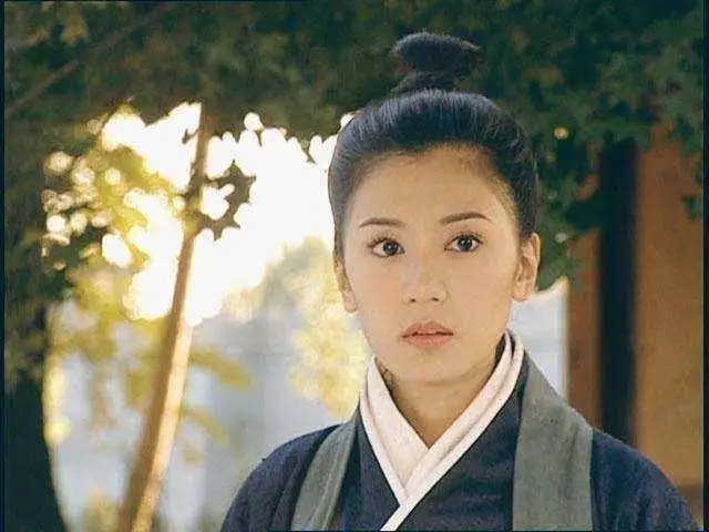 盘点7个女扮男装的女星,赵丽颖胜过范冰冰,第一堪称是美男子