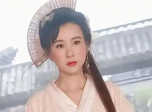 金庸和古龙武侠最好听的十个名字,花满楼上榜,东方不败排第几

