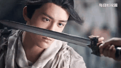 新版周芷若美过高圆圆可我只想学祝绪丹的哭泣妆