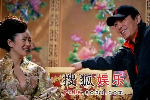 满城尽带黄金甲27
