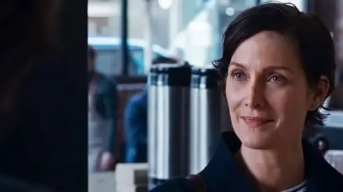 预告解析黑客帝国矩阵重启首支预告的每一秒钟上