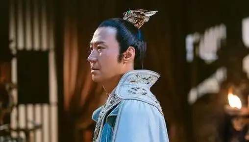 将夜猫腻,此横空出世,有人赞誉,天不生猫腻,起点如长夜
