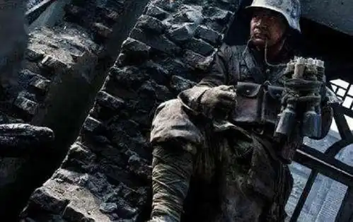 八佰中的老算盘,这个角色一怂到底,是败笔吗
