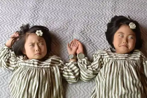 日本妈妈专拍女儿丑照,却让网友羡慕嫉妒恨这是亲生的堪称带娃界泥石流