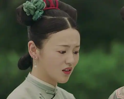 女神级网红,她参演延禧攻略似路人,她却因丑上热搜

