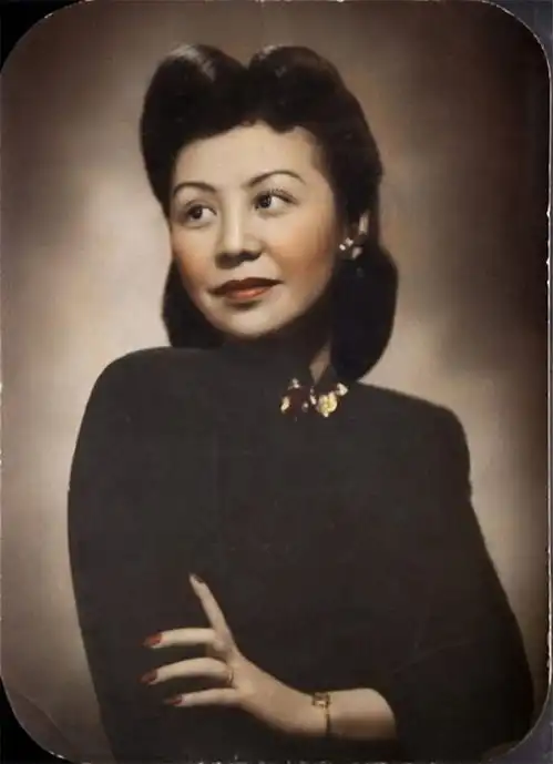 老照片民国女子的花样年华
