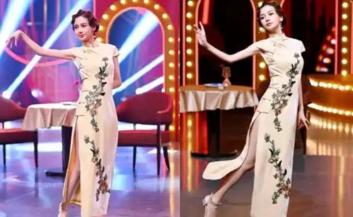 关晓彤旗袍造型大秀长腿,看到旗袍开叉的位置,鹿晗眼光真毒