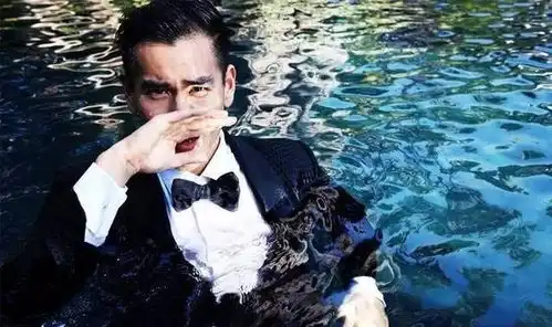 他是著名摄影师,拍过上百名大牌明星,却因不肯修图被女星封杀
