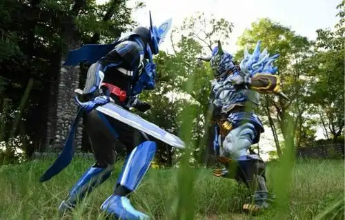 假面骑士圣刃6话追加图二骑上演吃瘪预定,五骑上演傻橙式微笑