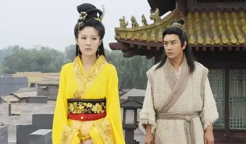 从猪圈里爬出来的皇帝,经历了非常人所能忍受之痛,内心逐渐扭曲