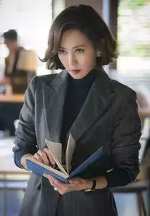 吊打杨幂碾压马伊琍这个47岁的女人靠着一张整容脸杀出了一部爆款神剧
