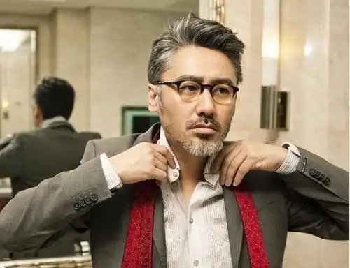 从谈情井柏然到迷恋达康书记,搭上大叔的白百何能否再翻红