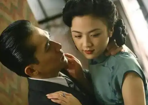 有种半永久叫汤唯结婚,近照变脸盲韩式美女,41岁终下神坛