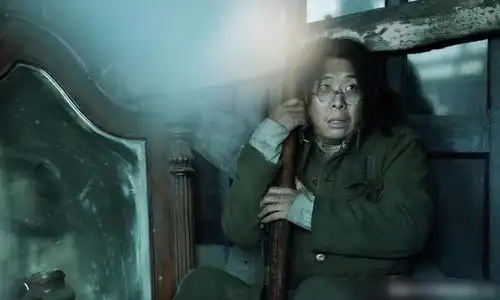 这么丑的张译,终于火了
