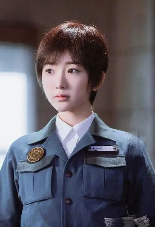 盗墓笔记重启又官宣一个新角色,颜值高还很神秘
