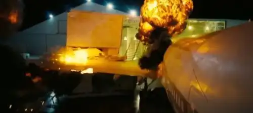 诺兰新片信条主演爆料炸了一架飞机是实拍
