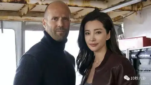 10秒八卦高考后吴磊被校友围攻,同学喊易烊千玺回来擦黑板