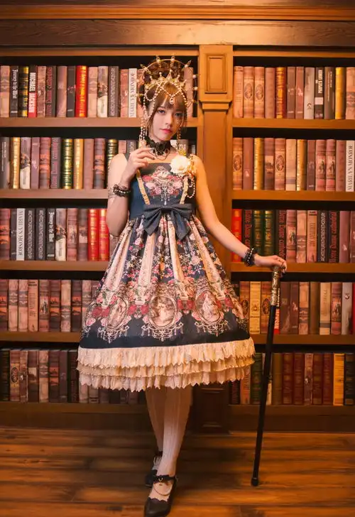 画框里的lolita女王,华贵典雅与可爱娇俏并存,美如维纳斯
