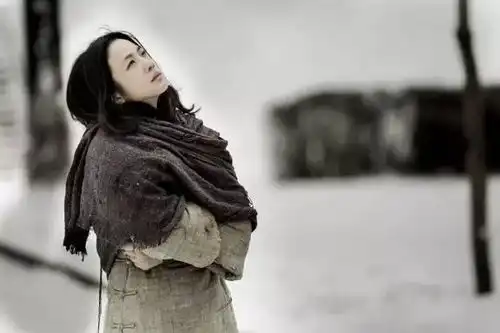 罗大佑为三位红颜知己写的歌,穿透百年红尘,至今无人超越
