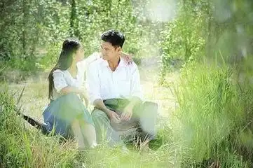 平凡的世界田晓霞是个虚无的人,她不可能与少平在一起
