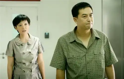 我是业主搞笑登场张嘉译王海燕夫妻斗法