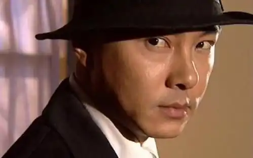 这部刘德华投资张卫健主演的经典侦探片,18年后再看,值9分
