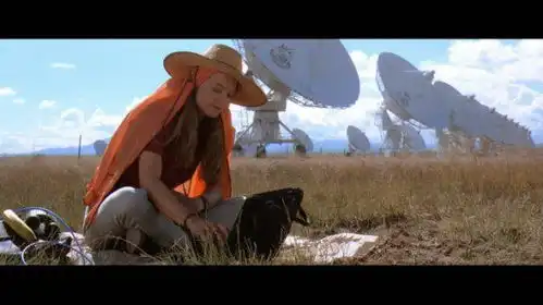 求几部类似于星际穿越的电影,不要太老了的,太老的电影科幻效果不太好
