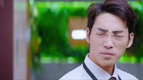 搞笑担当魏大勋搞砸了又一大佬出场关注我更新下集平凡的荣耀白敬亭赵又廷孙弈秋支棱起来了